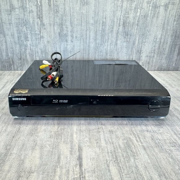Samsung BD-UP5000 HD DVD Player NO HDMI - Picture 1 of 13